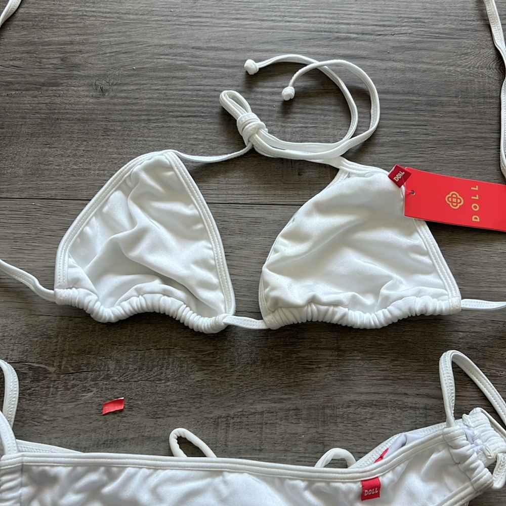 Bikinis - Picture 5 of 10